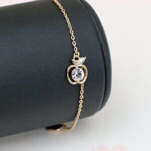 "Sparkling Apple Charm Rose Gold Bracelet with Adjustable Fit, XPBL0851